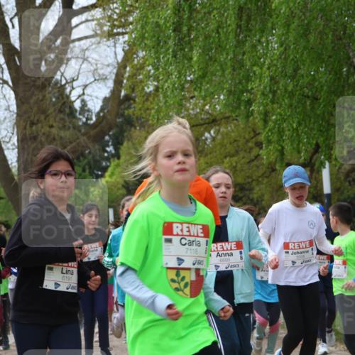 25.04.2026 - Das Zehntel Zöllner http://msf.ph/oto/9610206 25.04.2026 09:45:15 Laufen 7659, 6191, 7118, 6695, 5006, 6994 meine-sportfotos.de