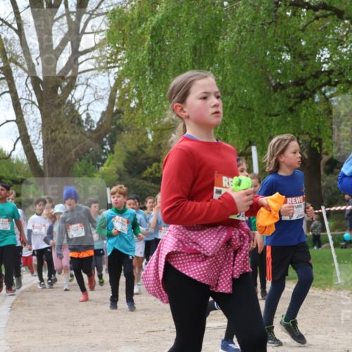 25.04.2026 - Das Zehntel Zöllner http://msf.ph/oto/9610380 25.04.2026 09:45:22 Laufen 6362 meine-sportfotos.de