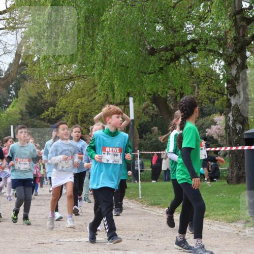 25.04.2026 - Das Zehntel Zöllner http://msf.ph/oto/9610406 25.04.2026 09:45:24 Laufen 6400 meine-sportfotos.de