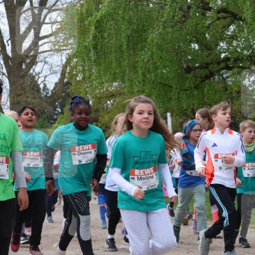 25.04.2026 - Das Zehntel Zöllner http://msf.ph/oto/9610464 25.04.2026 09:45:27 Laufen 7143, 5882, 5875, 6725 meine-sportfotos.de