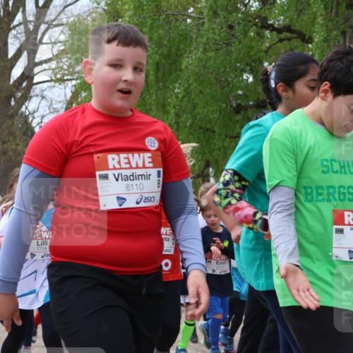 25.04.2026 - Das Zehntel Zöllner http://msf.ph/oto/9610504 25.04.2026 09:45:29 Laufen 707, 3, 6110, 7728, 6676, 7143 meine-sportfotos.de
