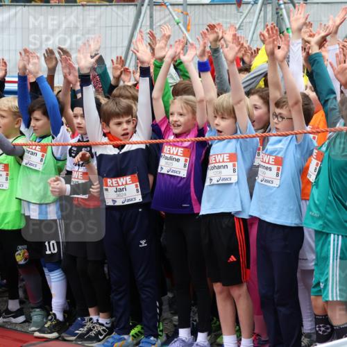 25.04.2026 - Das Zehntel Yannick Fuchs http://msf.ph/oto/9610622 25.04.2026 08:17:09 Allgemein zum Event 1300, 3304, 10, 3624, 3625, 1199, 1208, 2298 meine-sportfotos.de