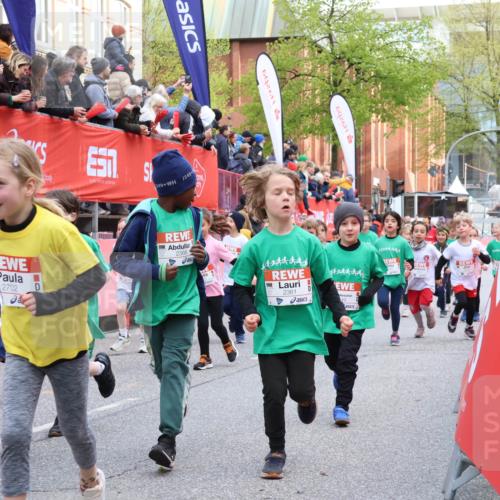 25.04.2026 - Das Zehntel Yannick Fuchs http://msf.ph/oto/9612150 25.04.2026 08:34:18 Allgemein zum Event 2705, 2702, 249, 249, 04, 2366, 2361, 49, 00, 04, 20 meine-sportfotos.de