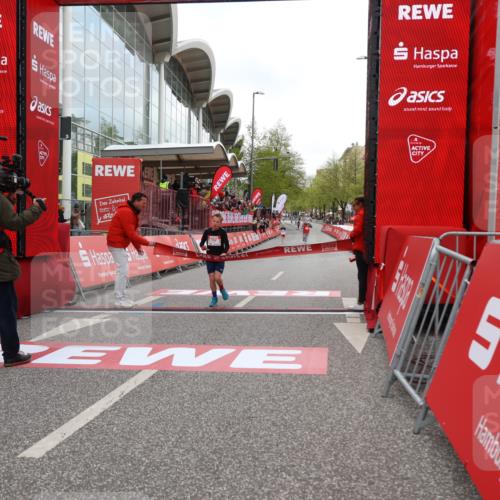 25.04.2026 - Das Zehntel Strokosch-Dieckow http://msf.ph/oto/9614741 25.04.2026 08:46:34 Ziel 4067 meine-sportfotos.de