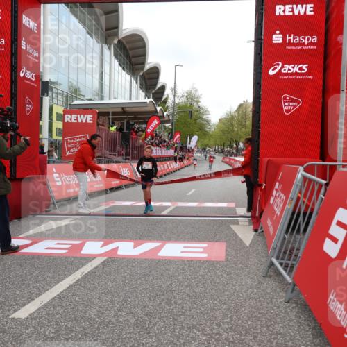 25.04.2026 - Das Zehntel Strokosch-Dieckow http://msf.ph/oto/9614747 25.04.2026 08:46:34 Ziel 4067 meine-sportfotos.de
