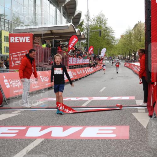 25.04.2026 - Das Zehntel Strokosch-Dieckow http://msf.ph/oto/9614764 25.04.2026 08:46:35 Ziel 4067 meine-sportfotos.de