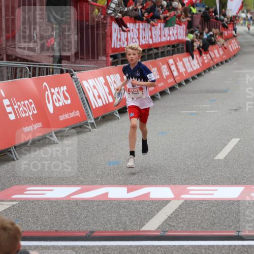 25.04.2026 - Das Zehntel Strokosch-Dieckow http://msf.ph/oto/9614822 25.04.2026 08:46:42 Ziel 4017 meine-sportfotos.de