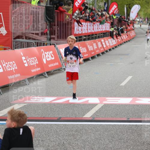 25.04.2026 - Das Zehntel Strokosch-Dieckow http://msf.ph/oto/9614827 25.04.2026 08:46:42 Ziel 4017 meine-sportfotos.de
