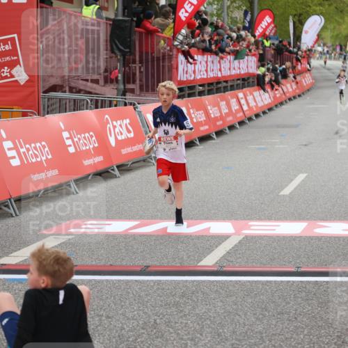 25.04.2026 - Das Zehntel Strokosch-Dieckow http://msf.ph/oto/9614833 25.04.2026 08:46:42 Ziel 4017 meine-sportfotos.de