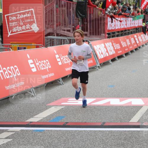 25.04.2026 - Das Zehntel Strokosch-Dieckow http://msf.ph/oto/9615038 25.04.2026 08:47:05 Ziel  meine-sportfotos.de