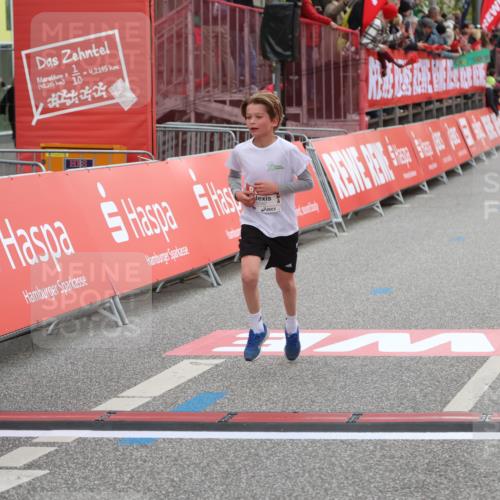 25.04.2026 - Das Zehntel Strokosch-Dieckow http://msf.ph/oto/9615042 25.04.2026 08:47:05 Ziel  meine-sportfotos.de