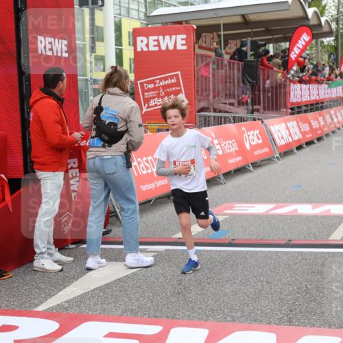25.04.2026 - Das Zehntel Strokosch-Dieckow http://msf.ph/oto/9615053 25.04.2026 08:47:06 Ziel  meine-sportfotos.de