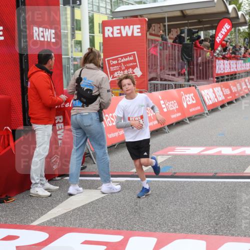 25.04.2026 - Das Zehntel Strokosch-Dieckow http://msf.ph/oto/9615058 25.04.2026 08:47:06 Ziel  meine-sportfotos.de