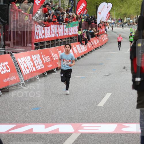 25.04.2026 - Das Zehntel Strokosch-Dieckow http://msf.ph/oto/9615063 25.04.2026 08:47:09 Ziel 3582 meine-sportfotos.de