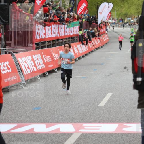 25.04.2026 - Das Zehntel Strokosch-Dieckow http://msf.ph/oto/9615068 25.04.2026 08:47:09 Ziel 3582 meine-sportfotos.de