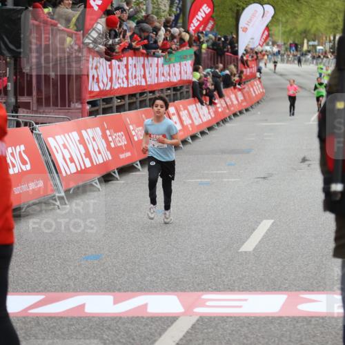 25.04.2026 - Das Zehntel Strokosch-Dieckow http://msf.ph/oto/9615072 25.04.2026 08:47:09 Ziel 3582 meine-sportfotos.de