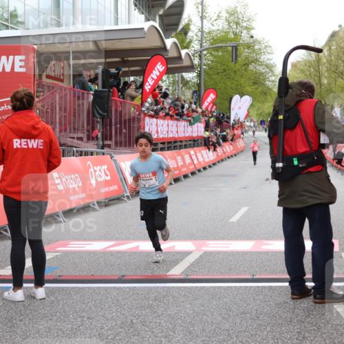 25.04.2026 - Das Zehntel Strokosch-Dieckow http://msf.ph/oto/9615077 25.04.2026 08:47:11 Ziel 2043, 3582 meine-sportfotos.de