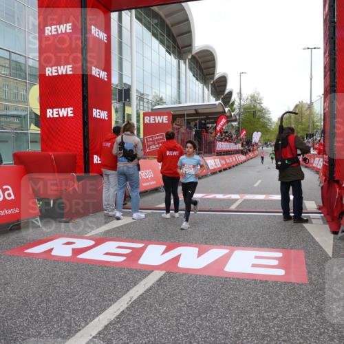 25.04.2026 - Das Zehntel Strokosch-Dieckow http://msf.ph/oto/9615094 25.04.2026 08:47:12 Ziel 2043, 3582 meine-sportfotos.de