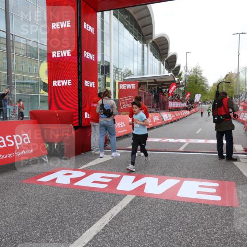 25.04.2026 - Das Zehntel Strokosch-Dieckow http://msf.ph/oto/9615118 25.04.2026 08:47:12 Ziel 2043, 3582 meine-sportfotos.de