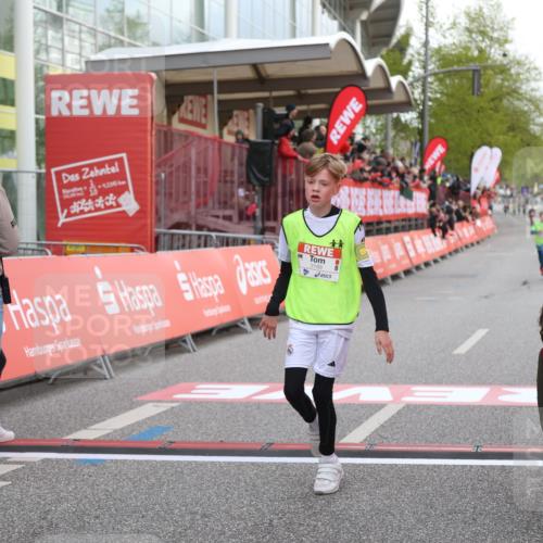 25.04.2026 - Das Zehntel Strokosch-Dieckow http://msf.ph/oto/9615334 25.04.2026 08:47:27 Ziel 3188, 3339, 3997 meine-sportfotos.de