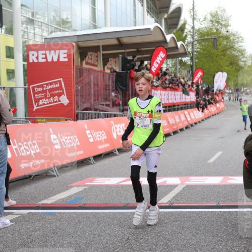 25.04.2026 - Das Zehntel Strokosch-Dieckow http://msf.ph/oto/9615345 25.04.2026 08:47:27 Ziel 3188, 3339, 3997 meine-sportfotos.de