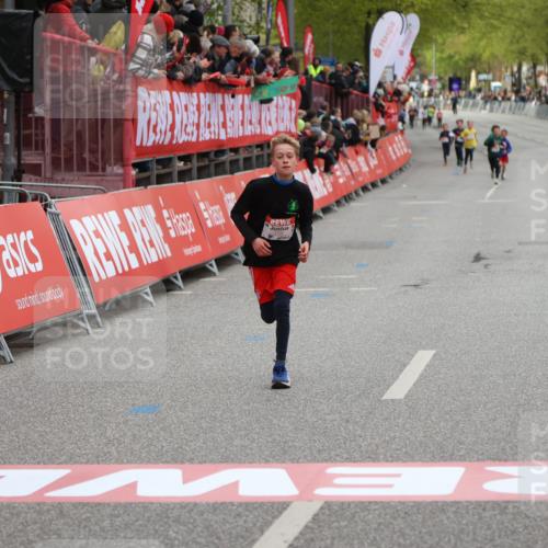 25.04.2026 - Das Zehntel Strokosch-Dieckow http://msf.ph/oto/9615440 25.04.2026 08:47:42 Ziel  meine-sportfotos.de