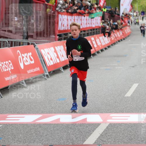 25.04.2026 - Das Zehntel Strokosch-Dieckow http://msf.ph/oto/9615473 25.04.2026 08:47:43 Ziel  meine-sportfotos.de