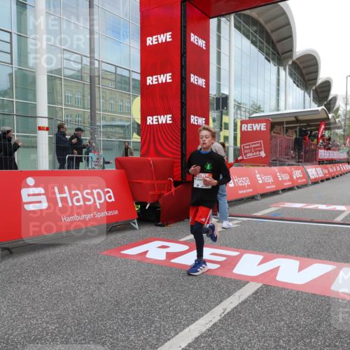25.04.2026 - Das Zehntel Strokosch-Dieckow http://msf.ph/oto/9615590 25.04.2026 08:47:45 Ziel  meine-sportfotos.de