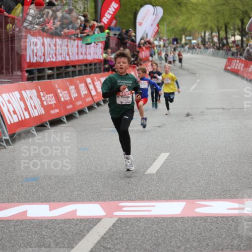 25.04.2026 - Das Zehntel Strokosch-Dieckow http://msf.ph/oto/9615629 25.04.2026 08:47:51 Ziel 1324, 1726 meine-sportfotos.de