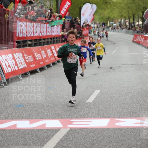 25.04.2026 - Das Zehntel Strokosch-Dieckow http://msf.ph/oto/9615633 25.04.2026 08:47:51 Ziel 1324, 1726 meine-sportfotos.de