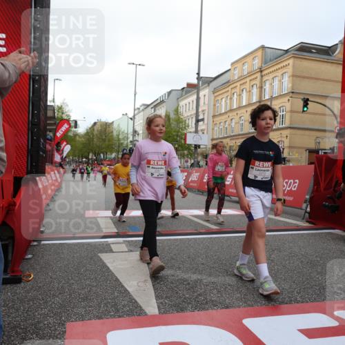25.04.2026 - Das Zehntel Strokosch-Dieckow http://msf.ph/oto/9615679 25.04.2026 09:07:48 Ziel 1272, 1347, 1498, 1954, 1976, 1977, 2272, 2287, 3761, 3775, 3910 meine-sportfotos.de