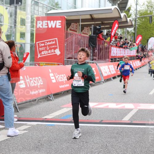 25.04.2026 - Das Zehntel Strokosch-Dieckow http://msf.ph/oto/9615690 25.04.2026 08:47:53 Ziel 1324, 1726, 1999, 2160 meine-sportfotos.de