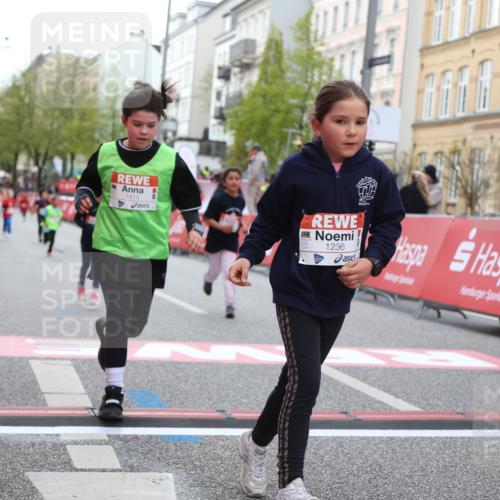 25.04.2026 - Das Zehntel Strokosch-Dieckow http://msf.ph/oto/9615784 25.04.2026 09:07:58 Ziel 1077, 1087, 1236, 1403, 1413, 1442, 2573, 2757 meine-sportfotos.de