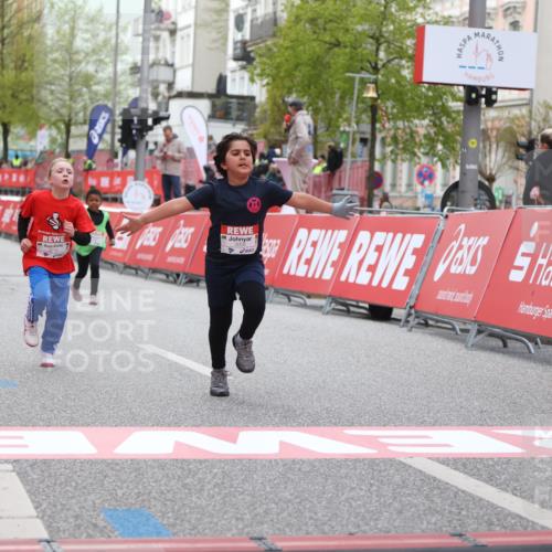 25.04.2026 - Das Zehntel Strokosch-Dieckow http://msf.ph/oto/9615831 25.04.2026 09:08:05 Ziel 1077, 1087, 2558, 2573, 3008, 3129 meine-sportfotos.de