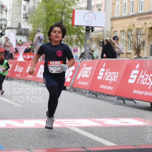 25.04.2026 - Das Zehntel Strokosch-Dieckow http://msf.ph/oto/9615851 25.04.2026 09:08:06 Ziel 1077, 1087, 2558, 2573, 3008, 3129, 3287 meine-sportfotos.de