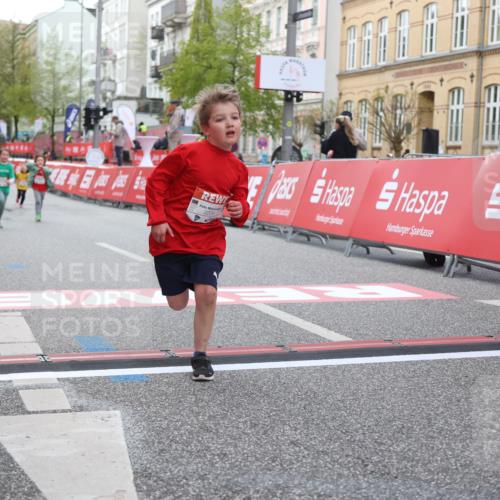 25.04.2026 - Das Zehntel Strokosch-Dieckow http://msf.ph/oto/9615898 25.04.2026 09:08:16 Ziel 3684 meine-sportfotos.de