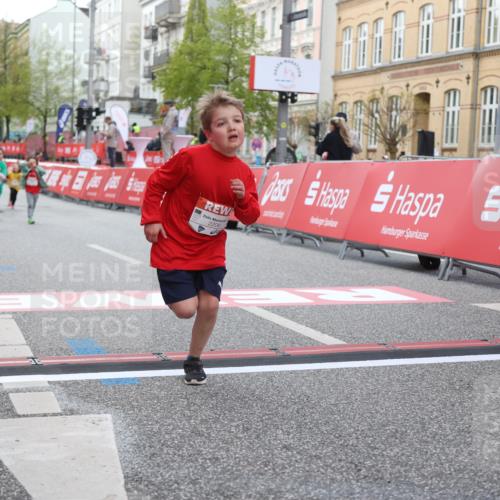 25.04.2026 - Das Zehntel Strokosch-Dieckow http://msf.ph/oto/9615902 25.04.2026 09:08:16 Ziel 3684 meine-sportfotos.de