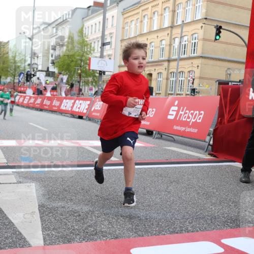 25.04.2026 - Das Zehntel Strokosch-Dieckow http://msf.ph/oto/9615913 25.04.2026 09:08:16 Ziel 3684 meine-sportfotos.de