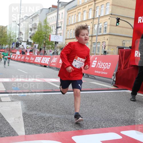 25.04.2026 - Das Zehntel Strokosch-Dieckow http://msf.ph/oto/9615917 25.04.2026 09:08:16 Ziel 3684 meine-sportfotos.de