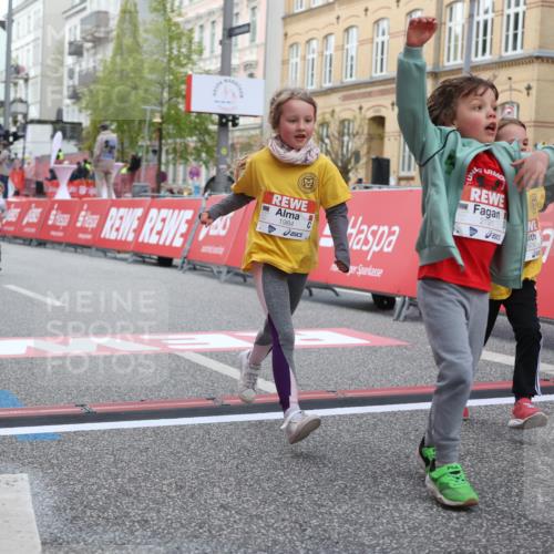 25.04.2026 - Das Zehntel Strokosch-Dieckow http://msf.ph/oto/9615968 25.04.2026 09:08:23 Ziel 1978, 1984, 2191, 2206, 2415, 3006, 3033 meine-sportfotos.de