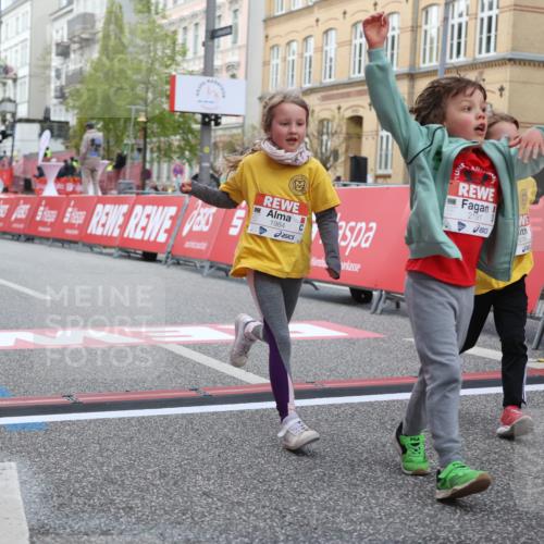 25.04.2026 - Das Zehntel Strokosch-Dieckow http://msf.ph/oto/9615972 25.04.2026 09:08:23 Ziel 1978, 1984, 2191, 2206, 2415, 3006, 3033 meine-sportfotos.de