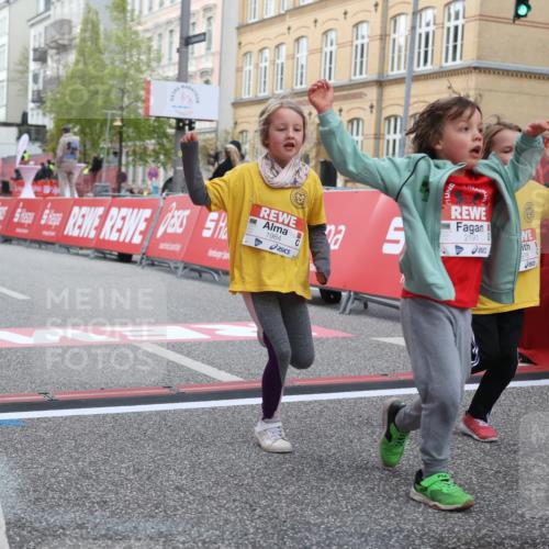 25.04.2026 - Das Zehntel Strokosch-Dieckow http://msf.ph/oto/9615980 25.04.2026 09:08:23 Ziel 1978, 1984, 2191, 2206, 2415, 3006, 3033 meine-sportfotos.de