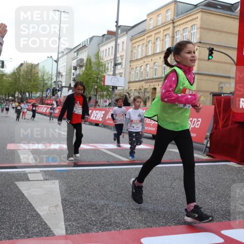 25.04.2026 - Das Zehntel Strokosch-Dieckow http://msf.ph/oto/9616050 25.04.2026 09:08:28 Ziel 1426, 1489, 1978, 1984, 2191, 2567, 3006, 3033, 3437 meine-sportfotos.de