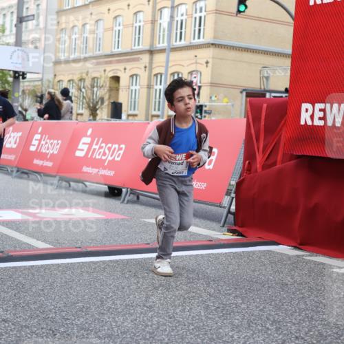 25.04.2026 - Das Zehntel Strokosch-Dieckow http://msf.ph/oto/9616096 25.04.2026 09:08:34 Ziel 1061, 1072, 1489, 1862, 2110, 2567, 2577, 3437 meine-sportfotos.de