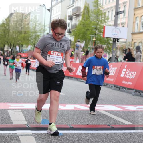 25.04.2026 - Das Zehntel Strokosch-Dieckow http://msf.ph/oto/9616131 25.04.2026 09:08:39 Ziel 1061, 1094, 1154, 1862, 2110, 2125, 2577 meine-sportfotos.de