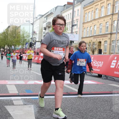 25.04.2026 - Das Zehntel Strokosch-Dieckow http://msf.ph/oto/9616141 25.04.2026 09:08:39 Ziel 1061, 1094, 1154, 1862, 2110, 2125, 2577 meine-sportfotos.de
