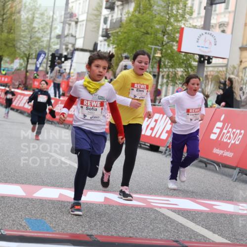 25.04.2026 - Das Zehntel Strokosch-Dieckow http://msf.ph/oto/9616164 25.04.2026 09:08:42 Ziel 1094, 1154, 2125, 2577, 2779, 3460, 3462 meine-sportfotos.de