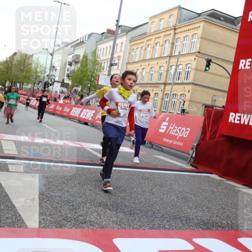 25.04.2026 - Das Zehntel Strokosch-Dieckow http://msf.ph/oto/9616171 25.04.2026 09:08:43 Ziel 1094, 1154, 2125, 2779, 3460, 3462 meine-sportfotos.de
