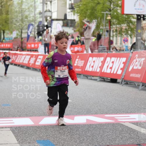 25.04.2026 - Das Zehntel Strokosch-Dieckow http://msf.ph/oto/9616249 25.04.2026 09:08:58 Ziel 1060, 1065, 1921, 2692, 2697, 2837 meine-sportfotos.de