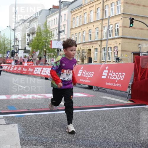 25.04.2026 - Das Zehntel Strokosch-Dieckow http://msf.ph/oto/9616253 25.04.2026 09:08:59 Ziel 1921, 2692, 2697, 2837 meine-sportfotos.de